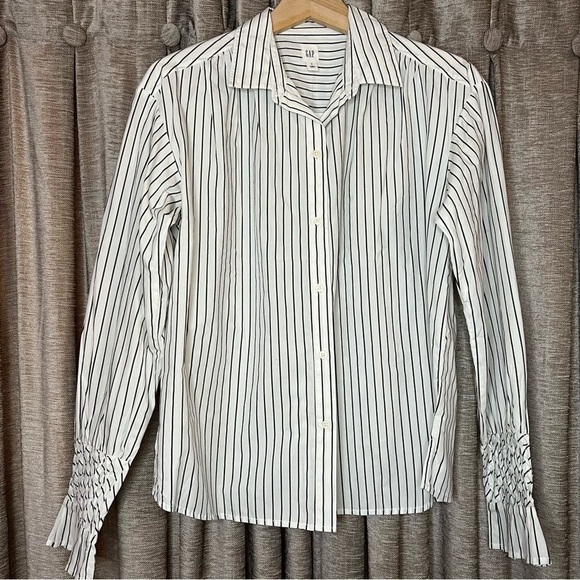 NWT Gap White and Black Striped Collared Button Up Long Sleeve Top Size Small - Picture 2 of 14